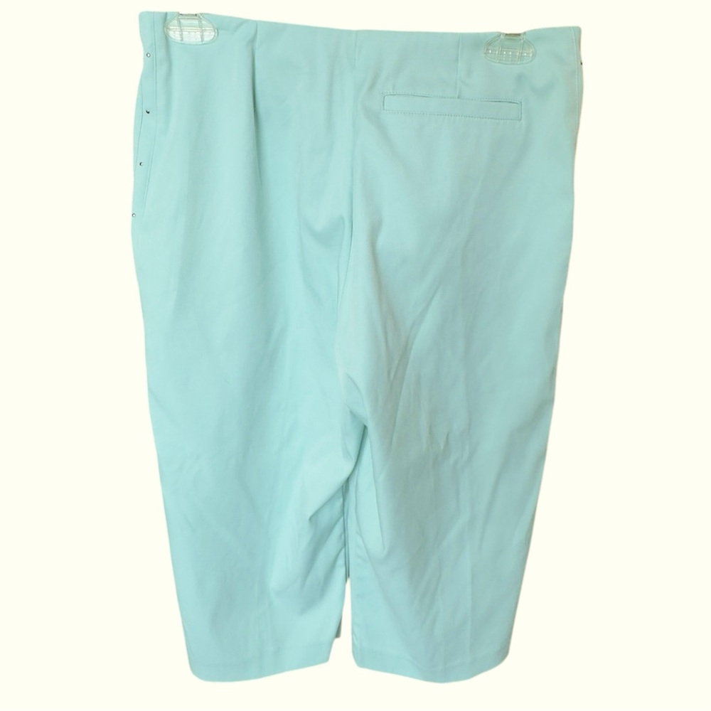 Tail Women’s Classic Golf Capri w/pockets & studded accents Golfcore Coastal